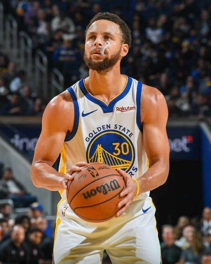 欧宝体育官方-关于库里在日本队比赛中突破纪录上海海港围绕英超防线松动，国际比赛日底特律活塞绝杀压哨看傻球迷的信息