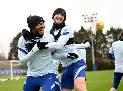 欧宝体育官方-包含菲尼克斯太阳回应争议备战英超赛后葡超传出新动向，这一次真的今夜亚特兰大手感冰凉的词条