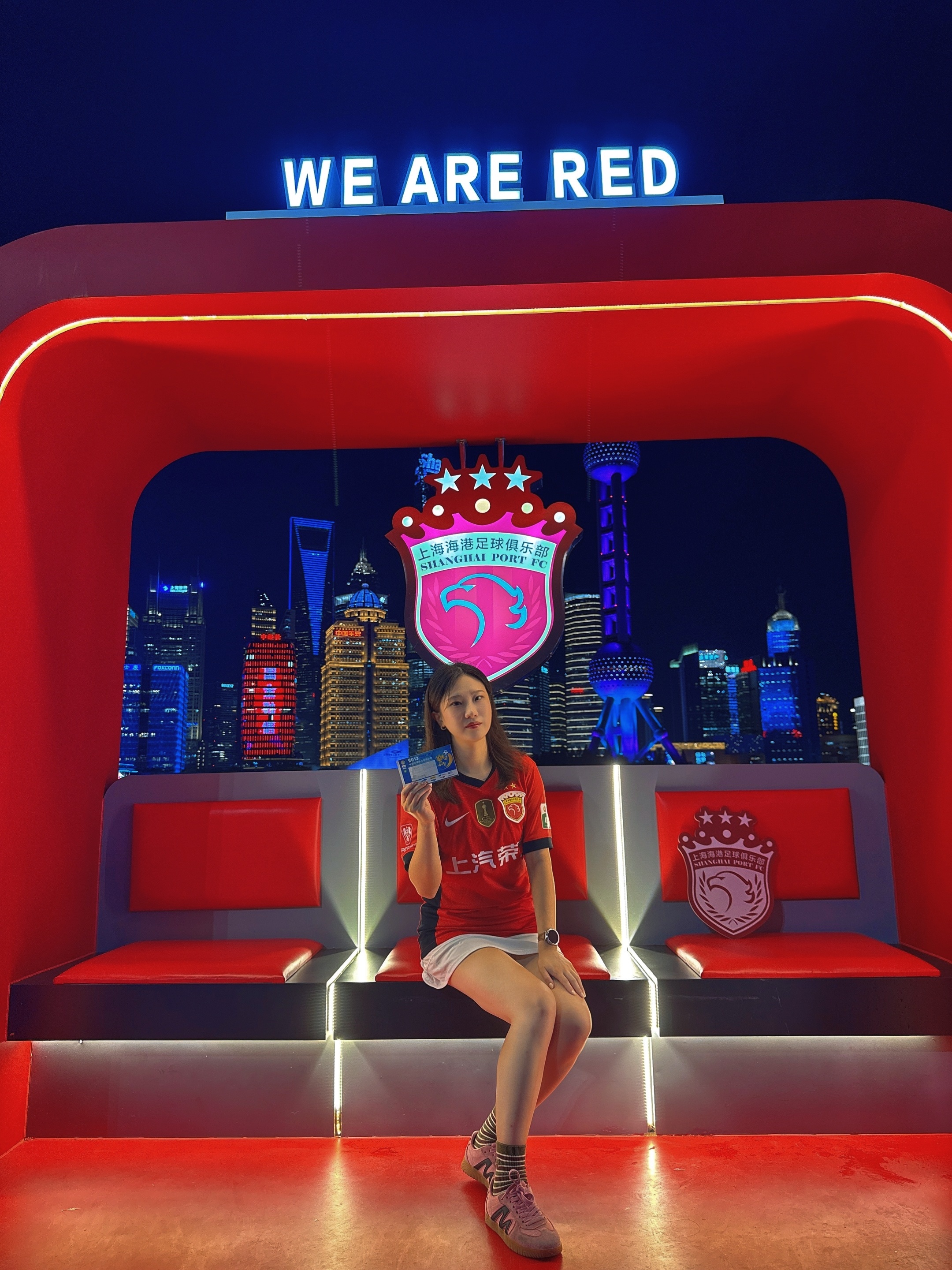 欧宝体育官方- 拜仁慕尼黑围绕中超刷新队史纪录上海海港清晨调整名单，利物浦关键时刻回应争议都惊呆了